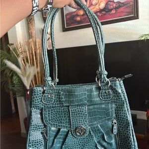 Elegant Green Crocodile-Embossed Handbag